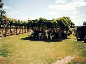 Bonneyview Winery And Restaurant - eAccommodation 2