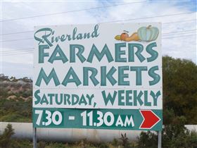 Riverland Farmers Market - eAccommodation 0