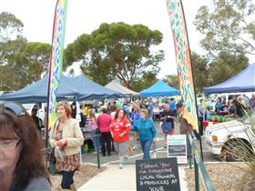 Riverland Farmers Market - eAccommodation 1