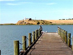 Point Malcolm Lighthouse - eAccommodation 0