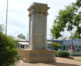 Charleville War Memorial - eAccommodation 0