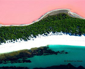 Lake Hillier - eAccommodation 0