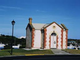 Royal Circus And Customs House In Robe - eAccommodation 0