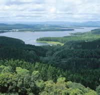 Lake Tinaroo - eAccommodation