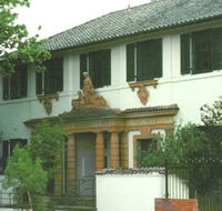 Two-Foot Heritage Walk - eAccommodation