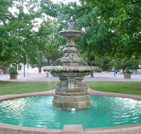 Royal Doulton Hankinson Memorial Fountain - eAccommodation