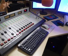 Peak Hill FM Community Radio Station - eAccommodation 0