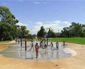 Elston Park Water Park - eAccommodation 2