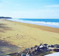 Sarina Beach - eAccommodation