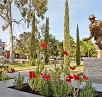 Private Robert Mactier Statue - eAccommodation