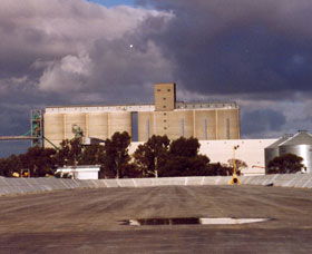 Co-operative Bulk Handling (CBH) Wheat Storage And Transfer Depot - eAccommodation 1