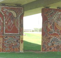 Cowra Bridge Pylons - eAccommodation