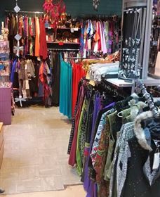 Earth Spirit Natures Clothing And Giftware - eAccommodation 1