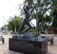 Miners Memorial Statue - eAccommodation