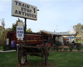 Train Stop Antiques - eAccommodation 0