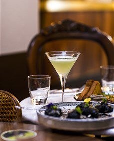 Parlour Wine Room - eAccommodation 2