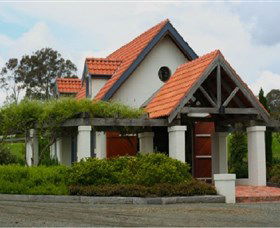 Travertine Wines - eAccommodation 0