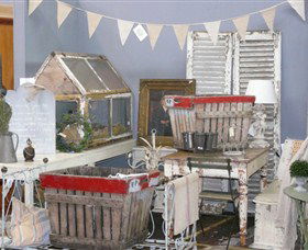 Dirty Janes Emporium - eAccommodation 1