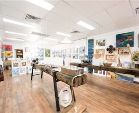 Ten Thousand Paces Gallery - eAccommodation 4