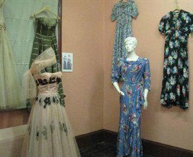 The Museum Of Clothing - eAccommodation 6