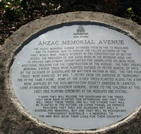Anzac Memorial Avenue Redcliffe - eAccommodation