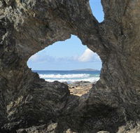 Glasshouse Rocks and Pillow Lava - eAccommodation