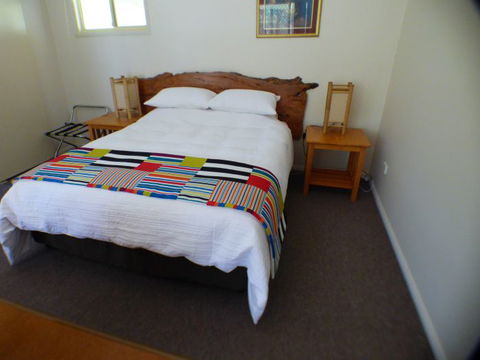 Goomburra Forest Retreat - eAccommodation 9