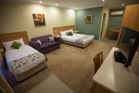 Ibis Styles Orange - eAccommodation 0