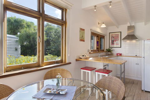 Beach Huts Middleton - eAccommodation 36