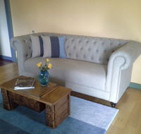 Blue House at Mountainside Wines - eAccommodation