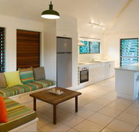 The Retreat Beach Houses - eAccommodation