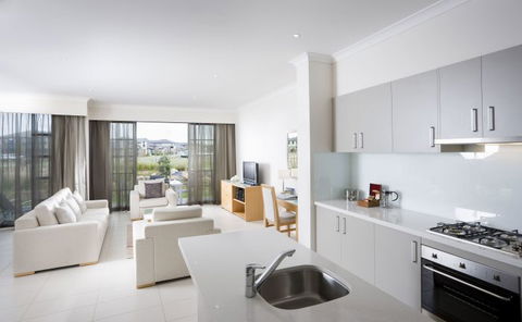 Mercure Kooindah Waters Central Coast - eAccommodation 2