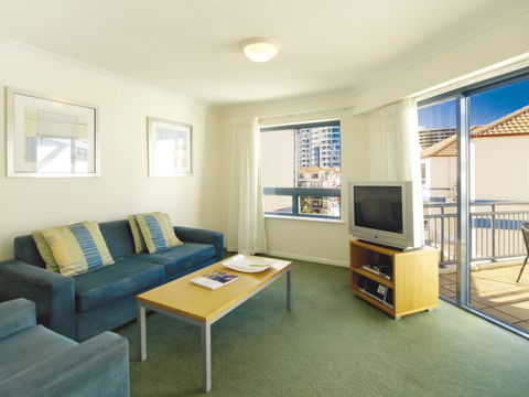 Oaks Calypso Plaza - eAccommodation 6