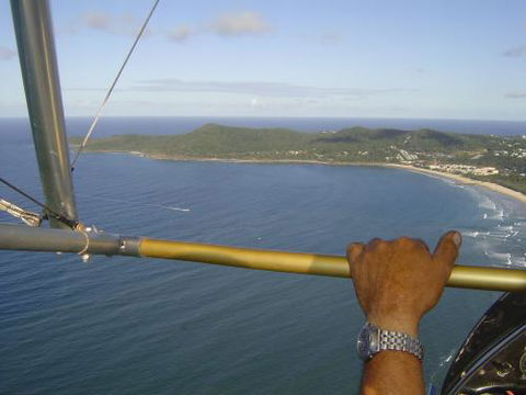 David Cookman–Sunshine Coast Hang Gliding - eAccommodation 1