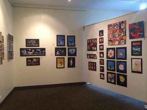 Glen Innes Art Gallery Inc - eAccommodation 3