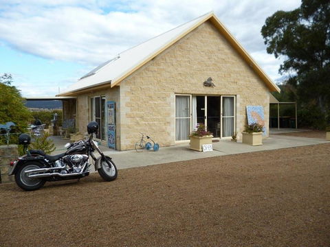 David Mahony Art Gallery & Sculpture Park - eAccommodation 4