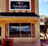 Two Birds Gallery - eAccommodation