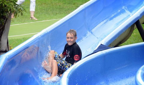 The Big Buzz Fun Park - eAccommodation 0