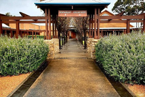 Margaret River Small-Group Full-Day Wine & Food Tour - eAccommodation 24