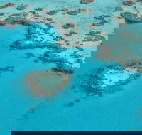 Reef and Island Scenic Flight from Airlie Beach - eAccommodation