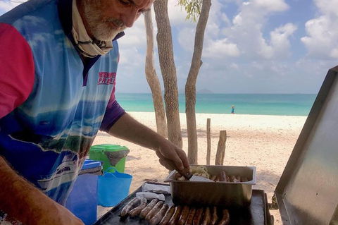 Whitehaven Beach And Hill Inlet | Awesome Beach BBQ | Family Friendly - eAccommodation 2