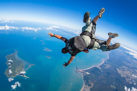 Beach Skydive From Up To 15000ft Over Mission Beach - eAccommodation 5