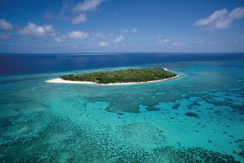 5-Day Fraser Island And Great Barrier Reef Tour - eAccommodation 0