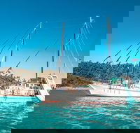 2 night Whitsunday Islands Cruise on New Horizon from Airlie Beach - eAccommodation