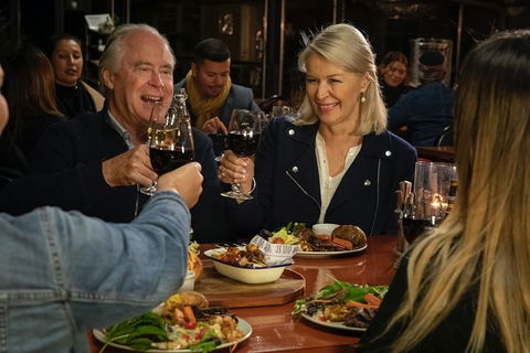 Aboriginal Live Theatre Show And Dinner - eAccommodation 11