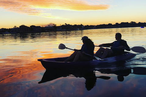 Surfers Paradise Sunset Kayak Tour - eAccommodation 1