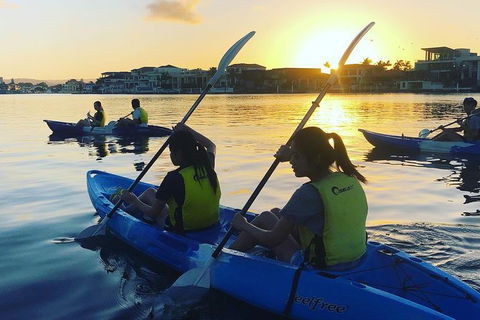 Surfers Paradise Sunset Kayak Tour - eAccommodation 8