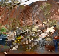 Full Uluru Base Walk at Sunrise Including breakfast - eAccommodation