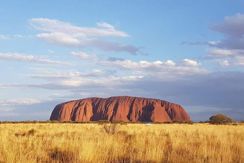4-Hour Uluru Sunset Tour From Yulara - eAccommodation 0