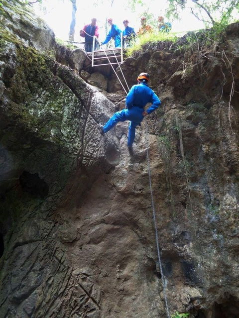 Jenolan Caves And Blue Mountains Tour From Sydney - eAccommodation 17